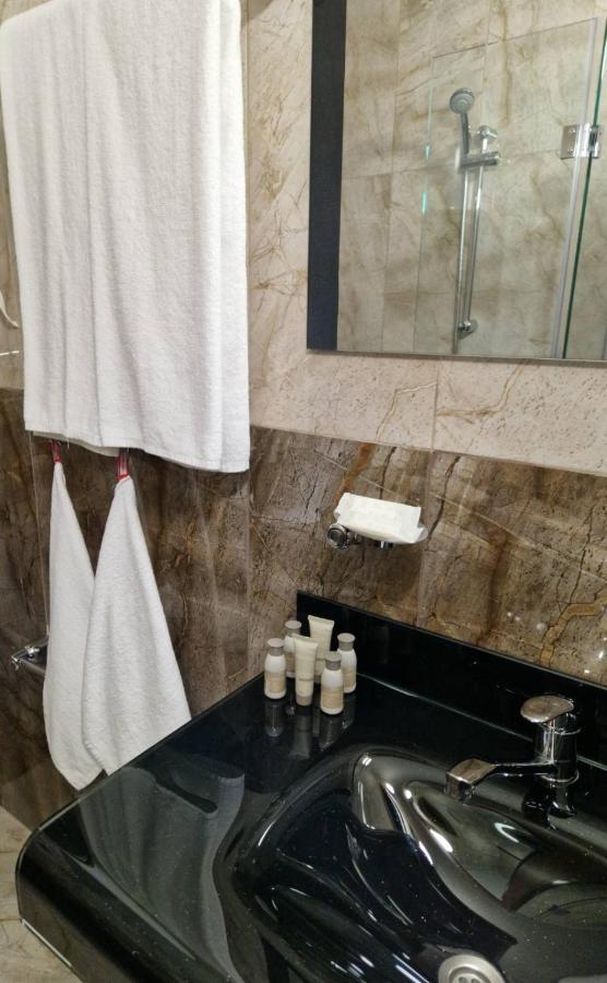 Hotel Leda Sofia Buitenkant foto